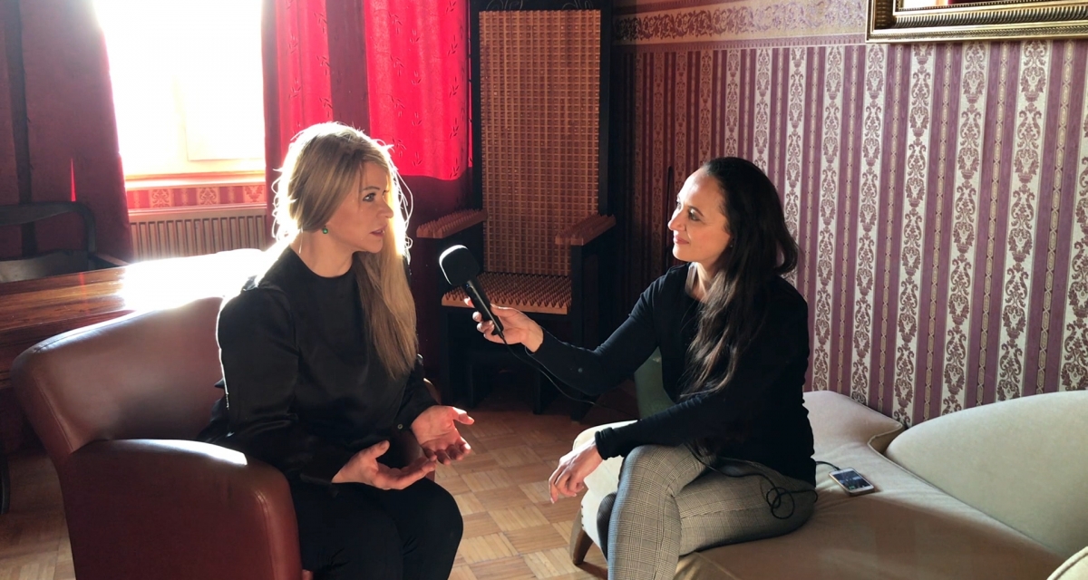 Lady Mercedes im Interview mit Amalie von Stein