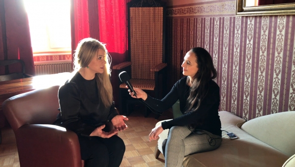 Lady Mercedes im Interview mit Amalie von Stein